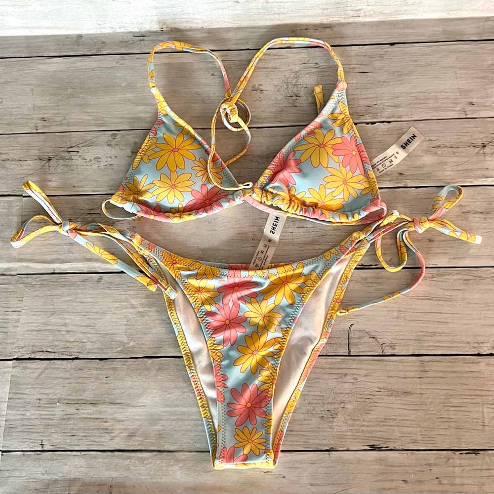 NWOT SHEIN Woman’s Floral String Bikini Size Medium